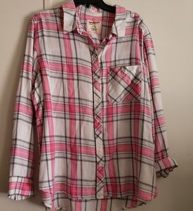 NWT Arizona Pink/White Boyfriend fit Flannel Top